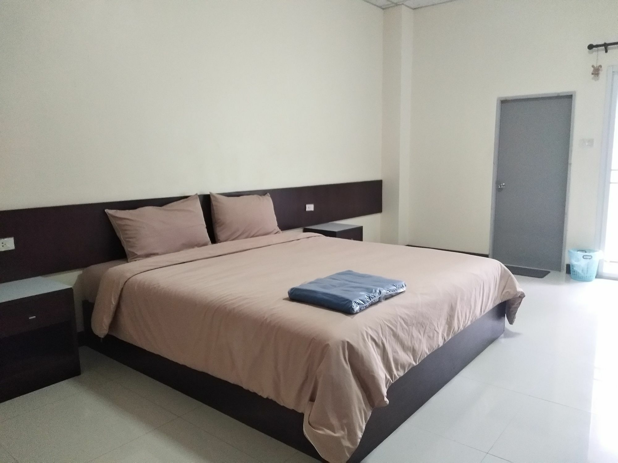 Volinta Park Apartment Rayong Exteriör bild
