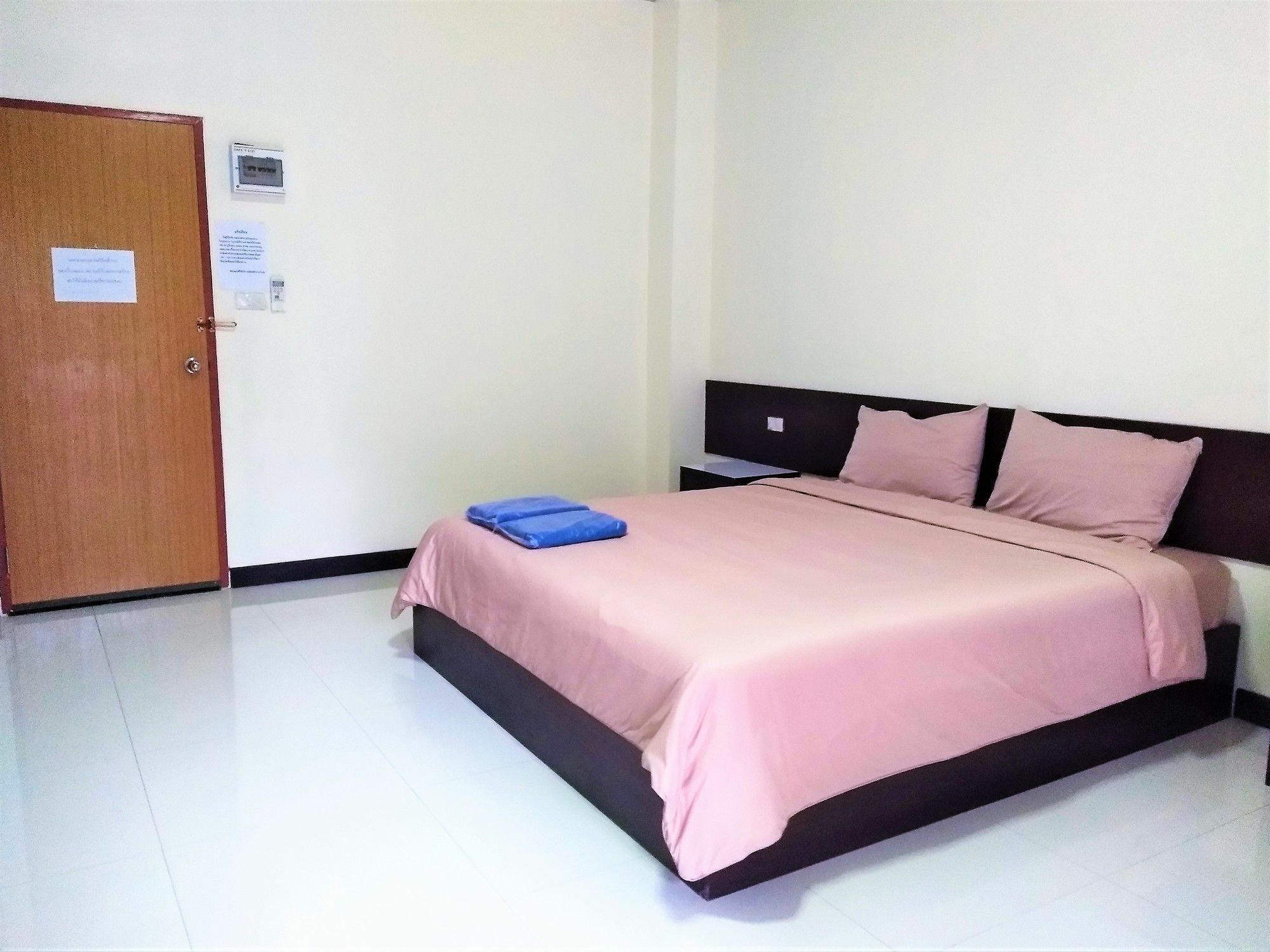 Volinta Park Apartment Rayong Exteriör bild
