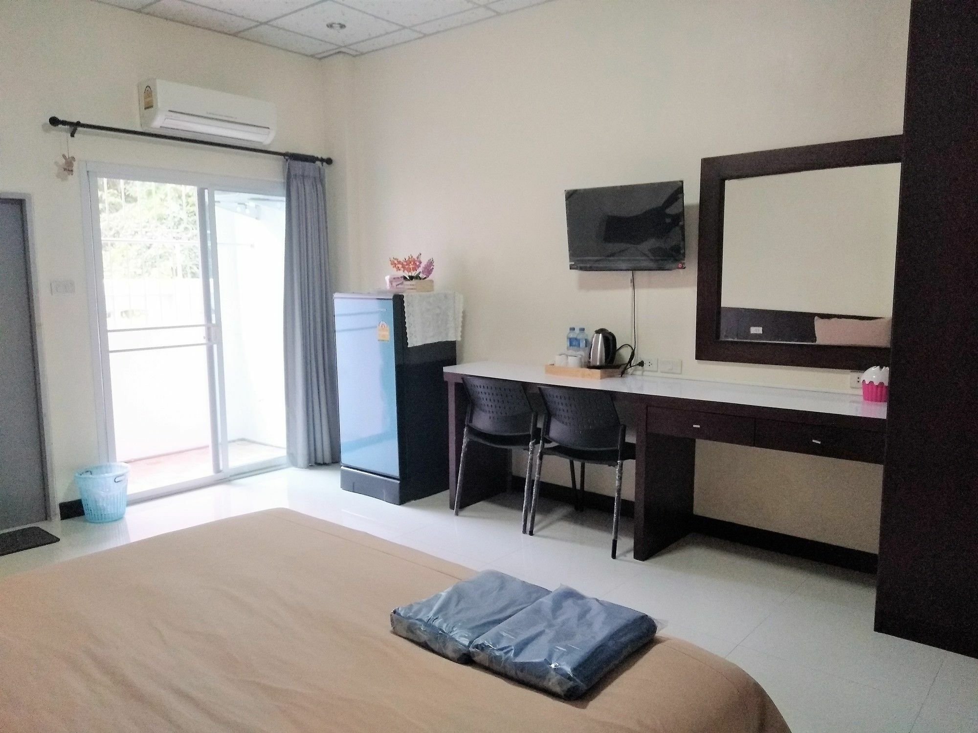 Volinta Park Apartment Rayong Exteriör bild